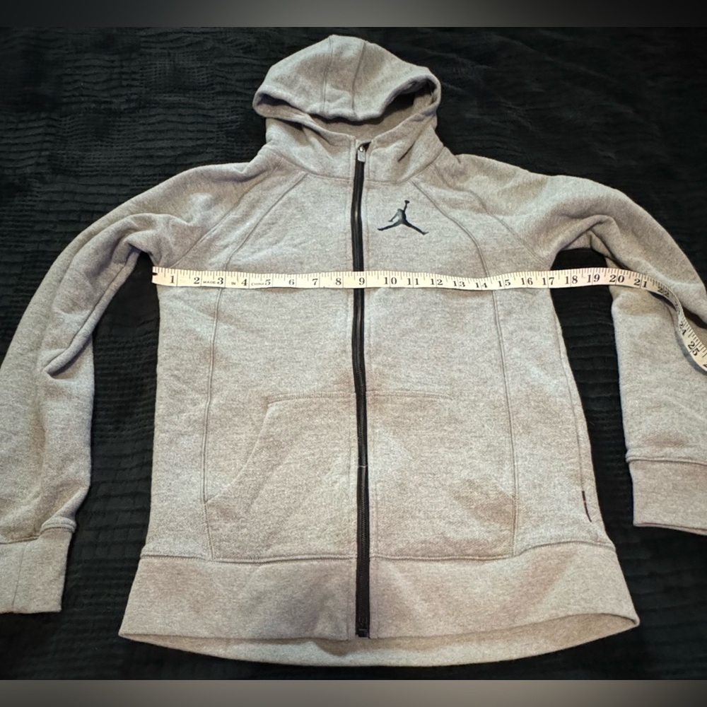 Kid’s Large Jordan Light Gray Zip-Up Hoodie - Picture 3 of 5